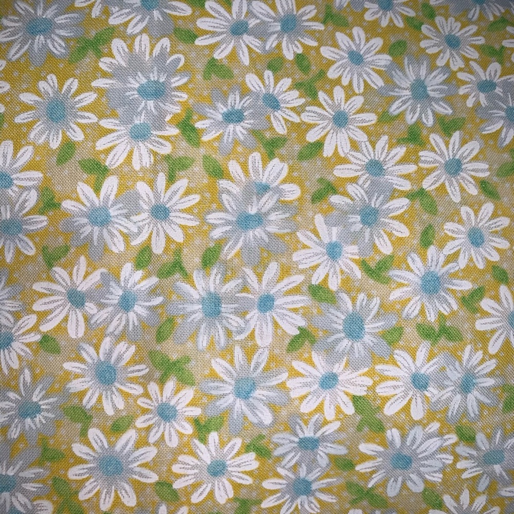 Daisy patch mask